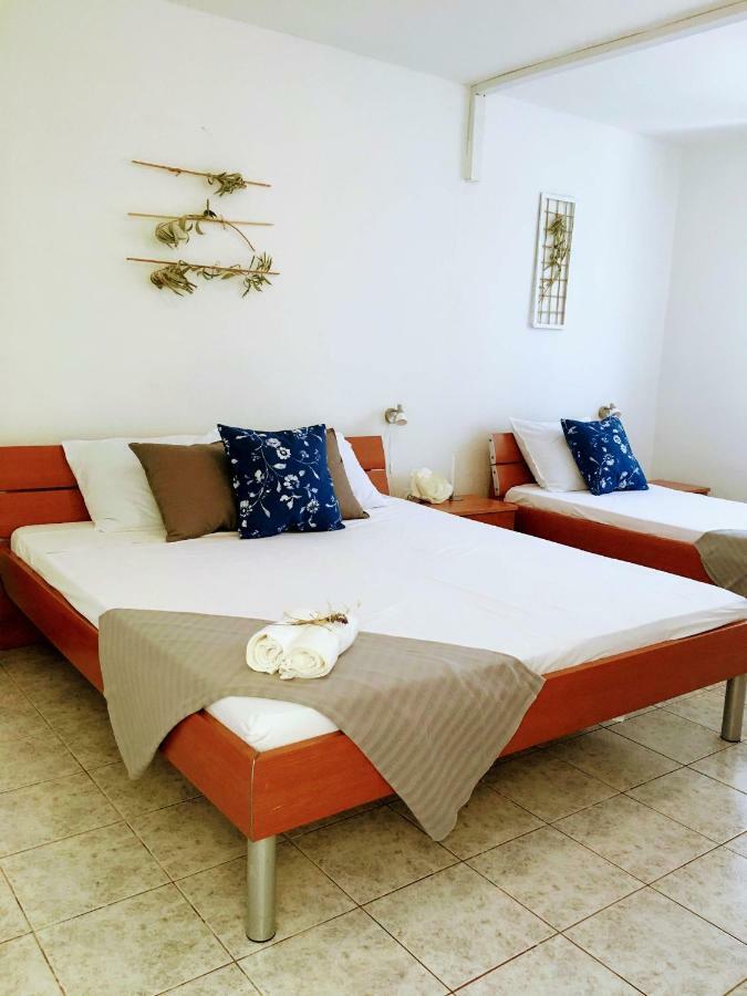 Apartments Off ซูเปตาร์ ภายนอก รูปภาพ