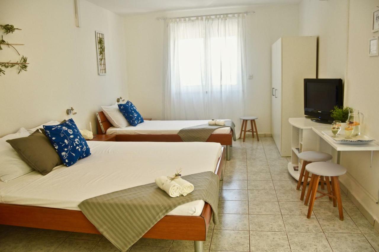 Apartments Off ซูเปตาร์ ภายนอก รูปภาพ